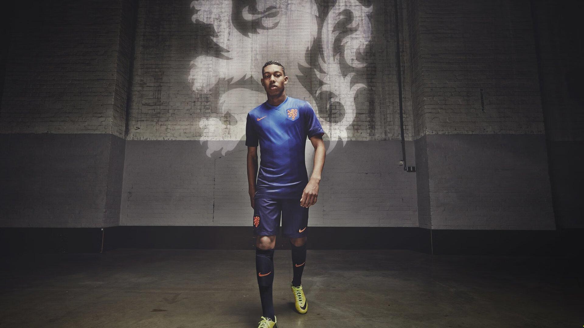 黑马狂奔!无名小将爆冷击败世界冠军,改写历史