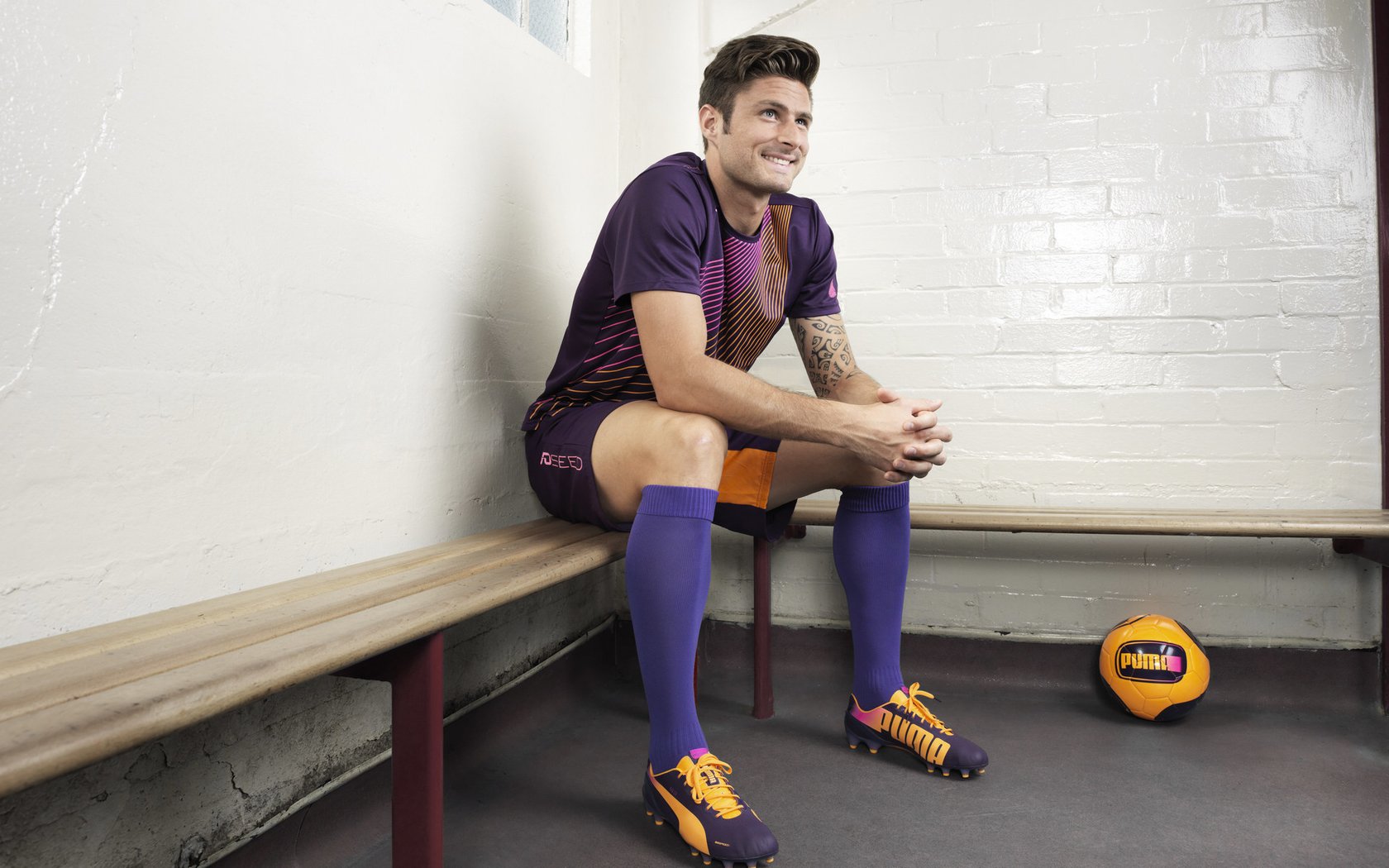 世界杯激战正酣，豪门对决引爆全球热潮